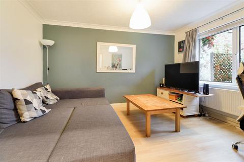 undefined, Craister Court, Cambridge CB4