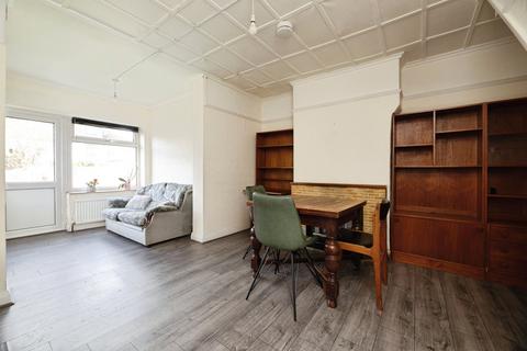 undefined, Hall Lane, London E4