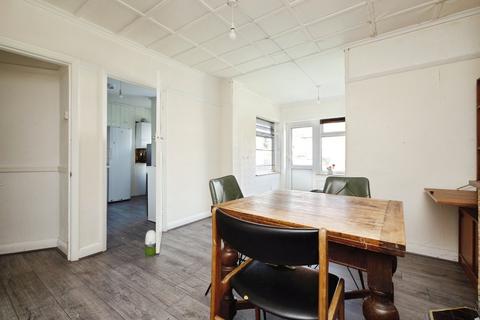 undefined, Hall Lane, London E4