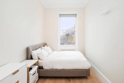 1 bedroom flat to rent, Queens Gate, South Kensington, London, SW7