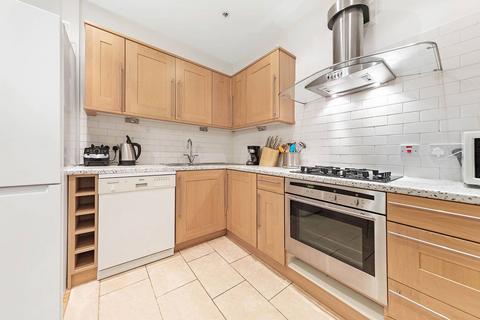 1 bedroom flat to rent, Cornwall Gardens, South Kensington, London, SW7