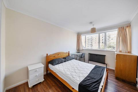2 bedroom flat to rent, Churchill Gardens, Pimlico, London, SW1V