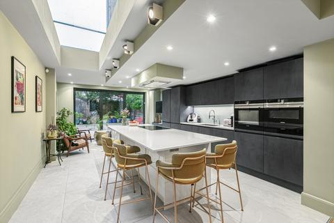 undefined, Eastbourne Road, Brentford, TW8