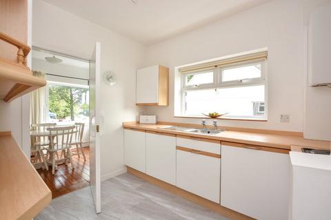 undefined, Otley Road, Leeds, West Yorkshire