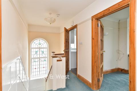 2 bedroom flat for sale, Dover Road, Worthing BN11
