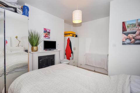 1 bedroom apartment to rent, Montpelier Street, Brighton