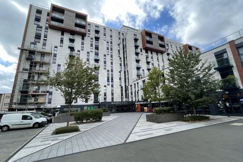 2 bedroom flat for sale, Flat 94, Beaumont Court , 61-71 Victoria Avenue, Southend-On-Sea, Essex SS2 6EB