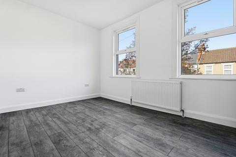 2 bedroom terraced house for sale, Watcombe Road, London, SE25