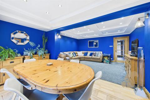 4 bedroom detached bungalow for sale, Canhams Road, Great Cornard
