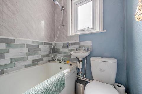 4 bedroom semi-detached house for sale, Hillside Avenue, Hampshire SO18