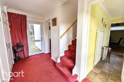 undefined, Taymor Place, Welney
