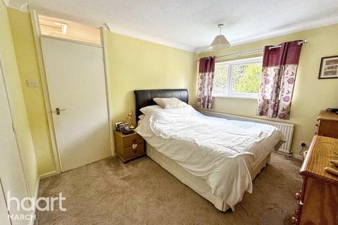 Taymor Place, Welney