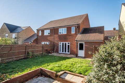 Shergold Road, Bampton, Oxfordshire, OX18 2FG