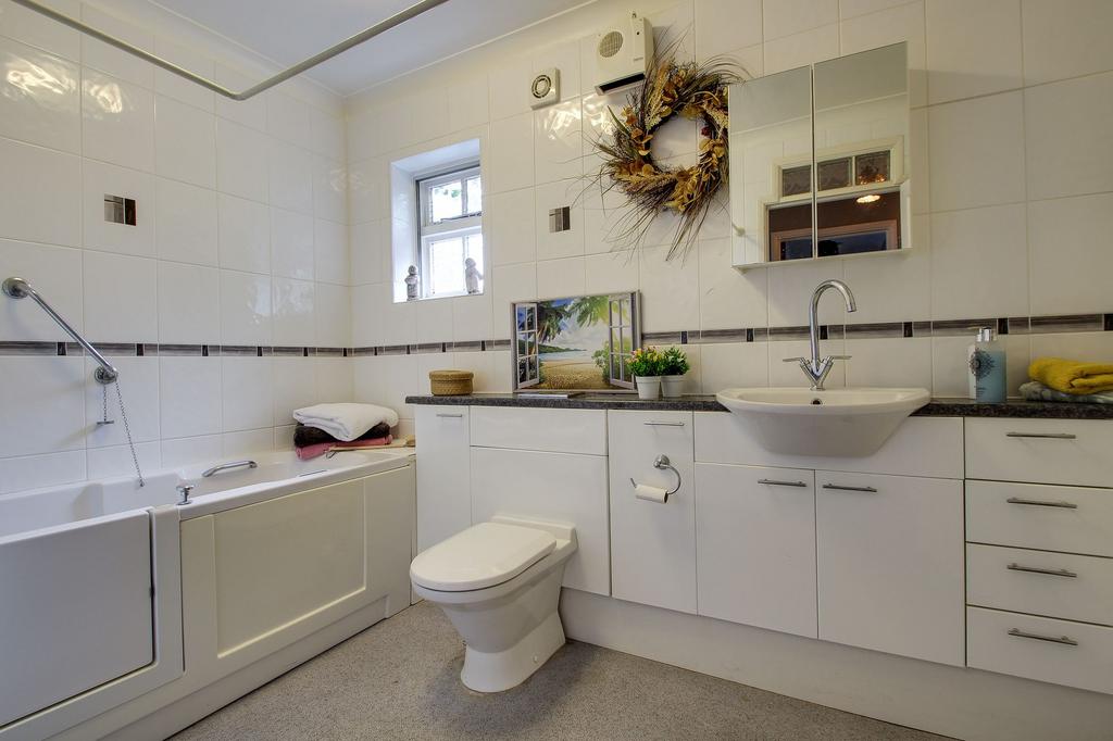 Bathroom/Wet Room
