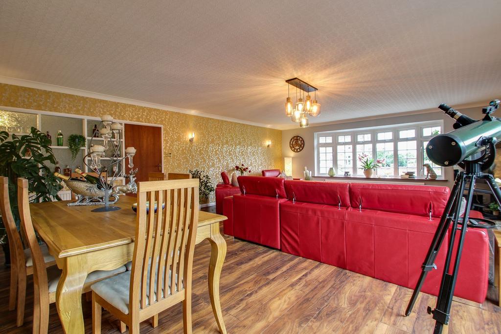 Lounge/Diner