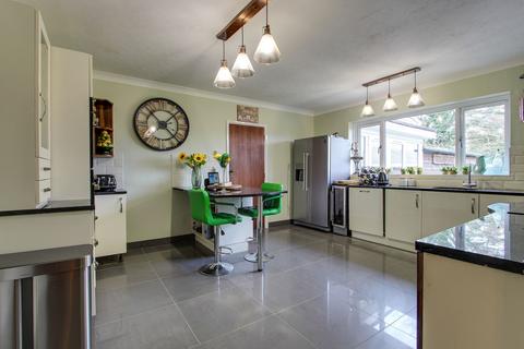 4 bedroom detached bungalow for sale, Church Road, Emneth, PE14