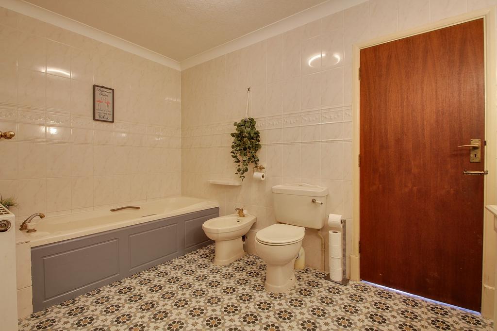 Ensuite