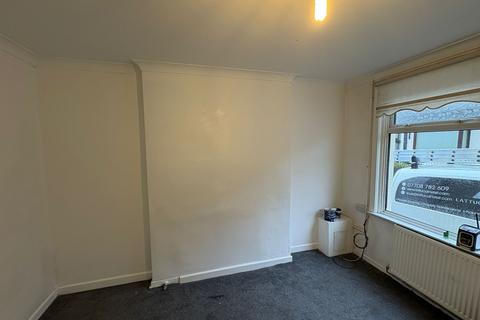 3 bedroom house to rent, Lower Royal Lane, Abertillery, NP13