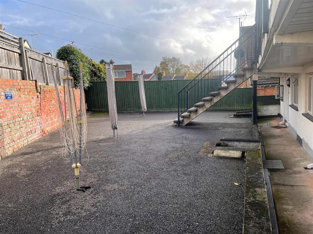 Communal Drying/Seating Area