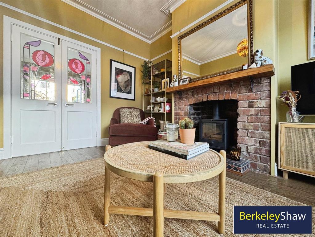 Living room (2)