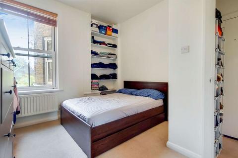 1 bedroom flat for sale, Gauden Road, London SW4