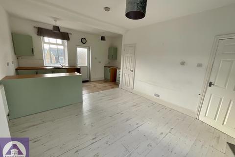 2 bedroom terraced house to rent, Preston Street, Abertillery
