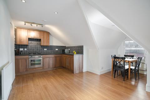 undefined, Chelverton Road