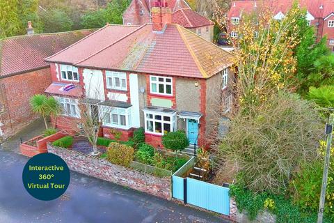 2 bedroom semi-detached house for sale, Whitecross Street, North Lincolnshire DN18