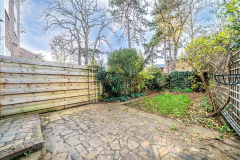 undefined, Broom Park, Teddington TW11