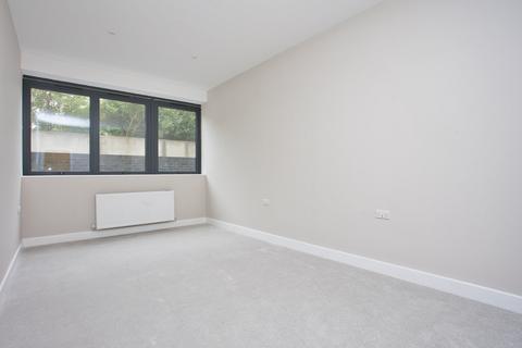 2 bedroom flat to rent, Crabble Hill, Dover, Kent, CT17