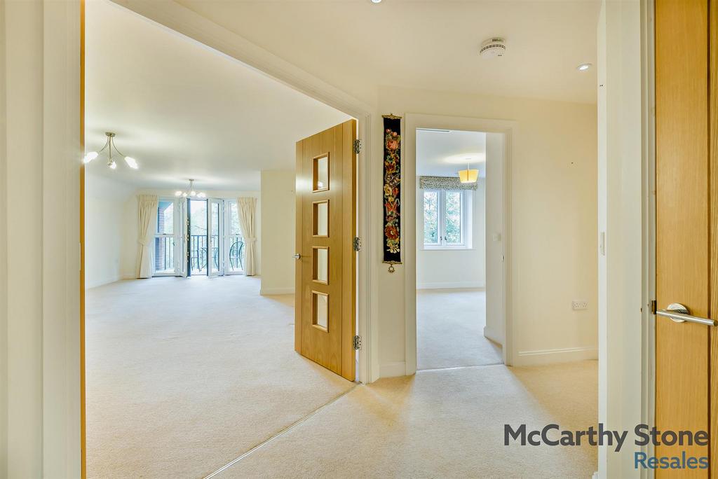 8670604-interior08-800.jpg