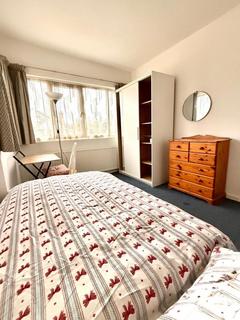 undefined, Milnthorpe Road, London W4