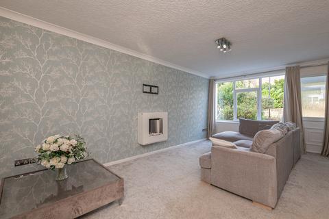 3 bedroom terraced house for sale, Gledhow Lane, Leeds LS7