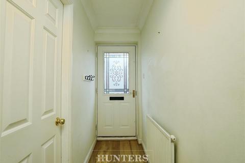 3 bedroom semi-detached house to rent, Whiteoak Avenue, Easingwold, York, YO61 3GB