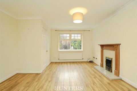 3 bedroom semi-detached house to rent, Whiteoak Avenue, Easingwold, York, YO61 3GB