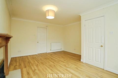3 bedroom semi-detached house to rent, Whiteoak Avenue, Easingwold, York, YO61 3GB