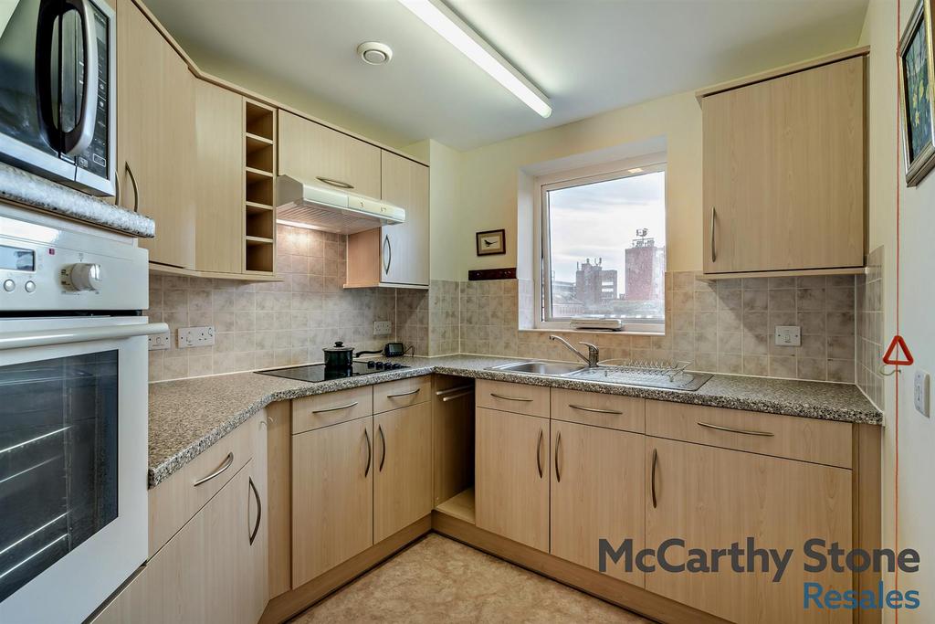 8668950-interior13-800.jpg