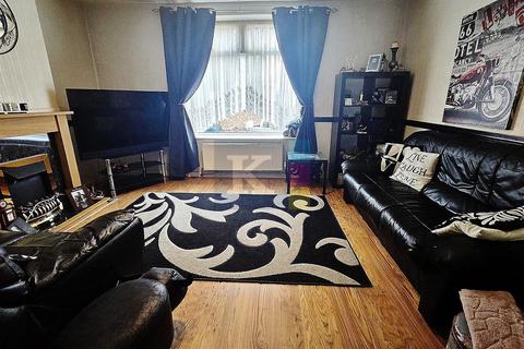 undefined, Carnarvon Drive, Hayes