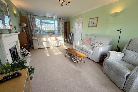 undefined, Glen View Close, Nab Wood, Shipley, BD18