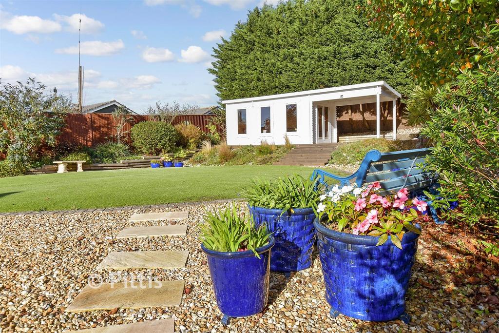 External Lifestyle Photograph