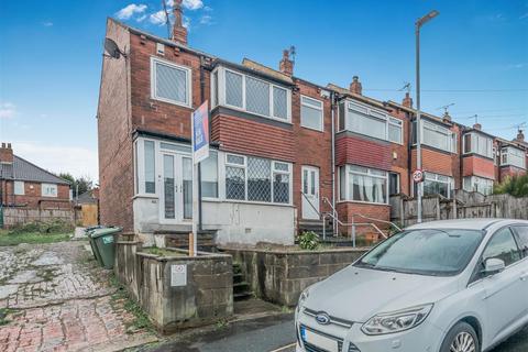 3 bedroom townhouse for sale, Benson Gardens, Wortley, Leeds