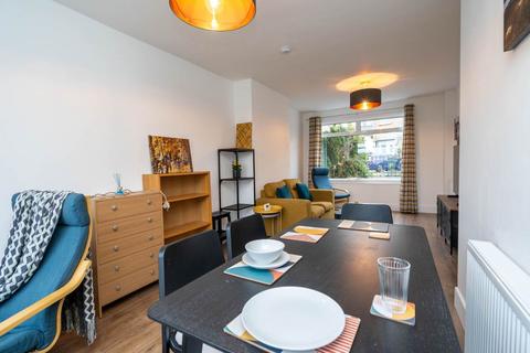 3 bedroom semi-detached house to rent, Redhall Road, Redhall, Edinburgh