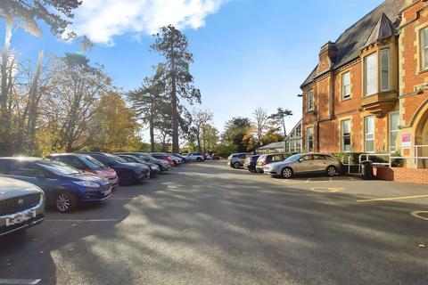 Office to rent, Eastcourt Ave Reading RG6 1HD