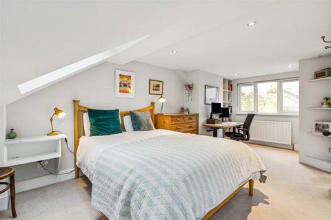 4 bedroom terraced house for sale, Springbank Road, London SE13