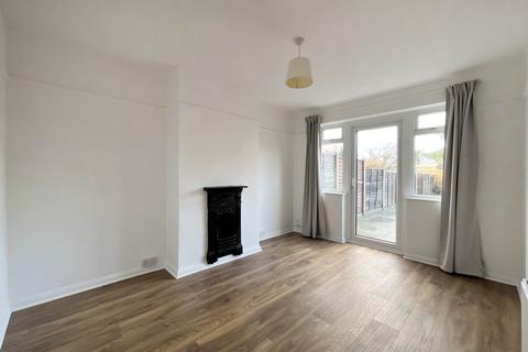 3 bedroom terraced house to rent, Green Lane, New Malden