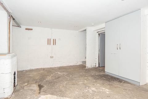2 bedroom terraced house for sale, Highfield Avenue, Wortley, LS12