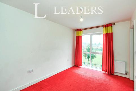4 bedroom semi-detached house to rent, Comet Avenue, ST5
