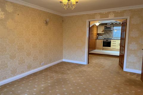 5 bedroom semi-detached house to rent, Heddington Way, Leicester