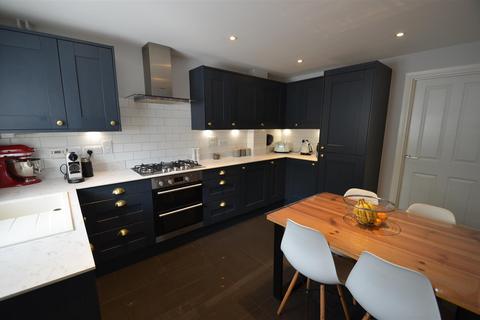 undefined, Tillers Close, Shefford