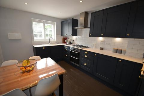 undefined, Tillers Close, Shefford